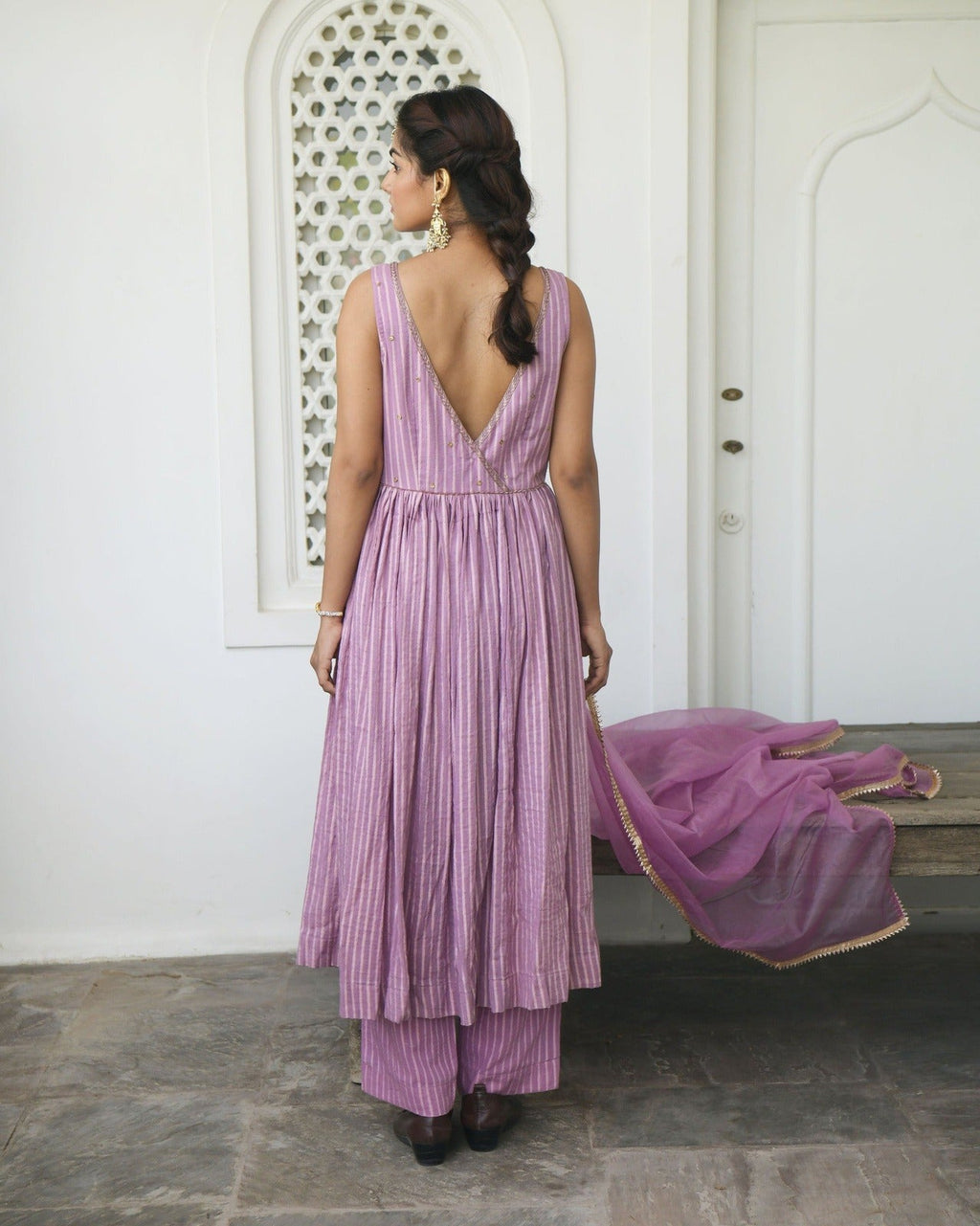 Lavender Cotton Kurta Set With Dupatta at Kamakhyaa by Taro. This item is Evening Wear, Handwoven cotton, Indian Wear, July Sale, July Sale 2023, Kurta Pant Sets, Kurta Set With Dupatta, Natural, Purple, Regular Fit, Sequin work, Sitara Taro, Wedding Gifts, Womenswear