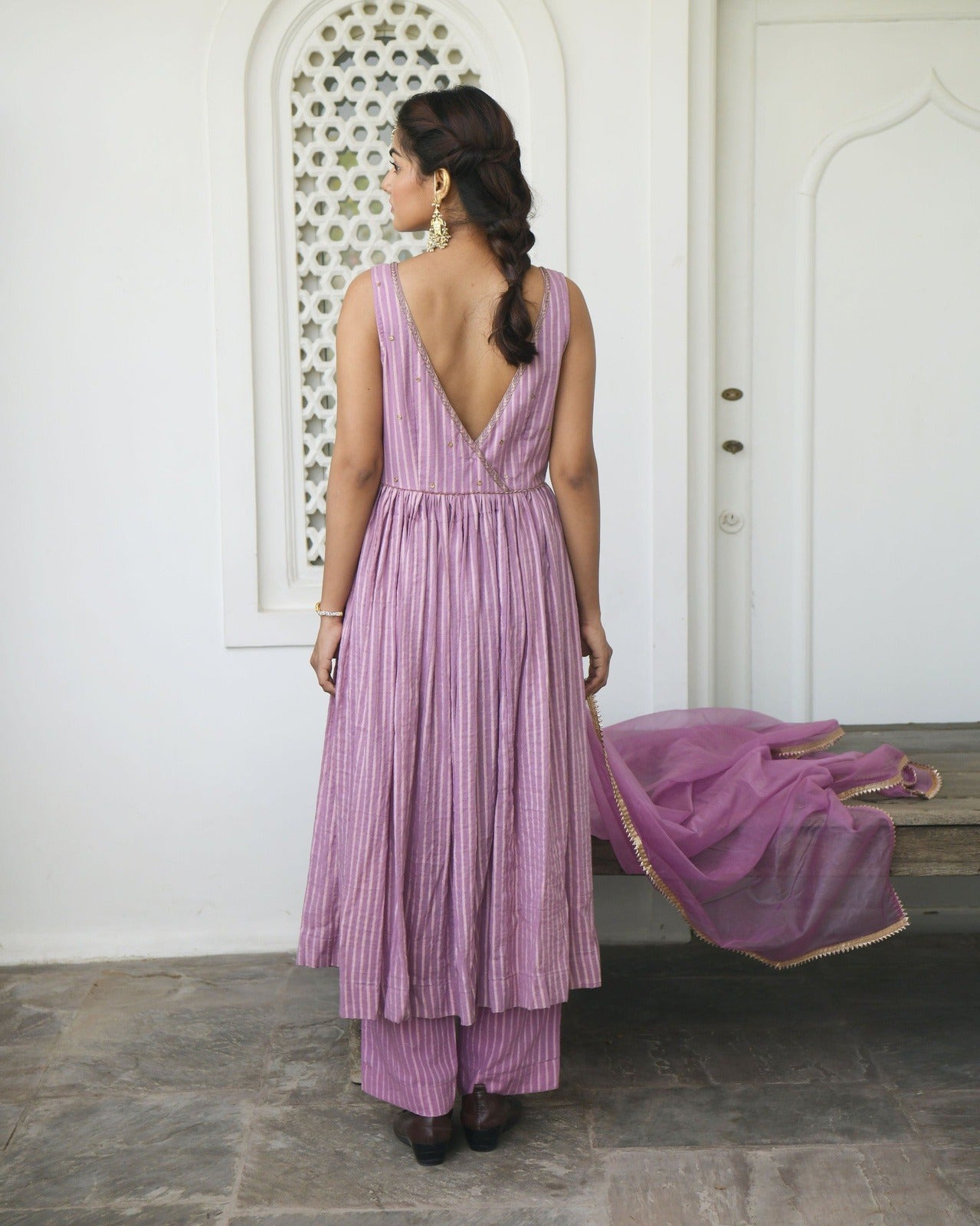 Lavender Cotton Kurta Set With Dupatta at Kamakhyaa by Taro. This item is Evening Wear, Handwoven cotton, Indian Wear, July Sale, July Sale 2023, Kurta Pant Sets, Kurta Set With Dupatta, Natural, Purple, Regular Fit, Sequin work, Sitara Taro, Wedding Gifts, Womenswear