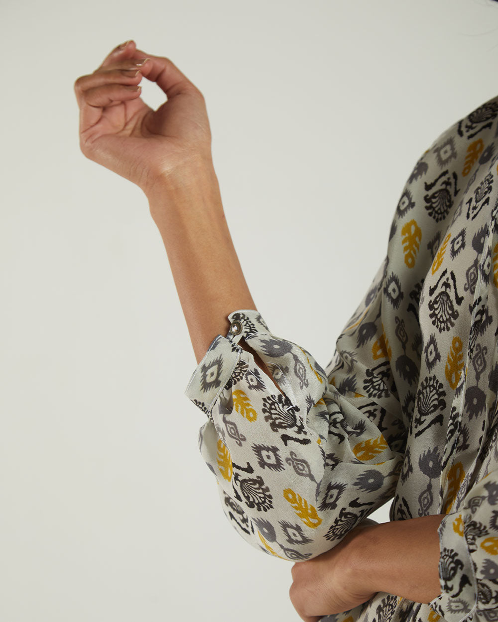 Multicolor Ikat top at Kamakhyaa by Reistor. This item is Bemberg, Casual Wear, Natural, Prints, Regular Fit, Tops, Tunic Tops, White, Womenswear