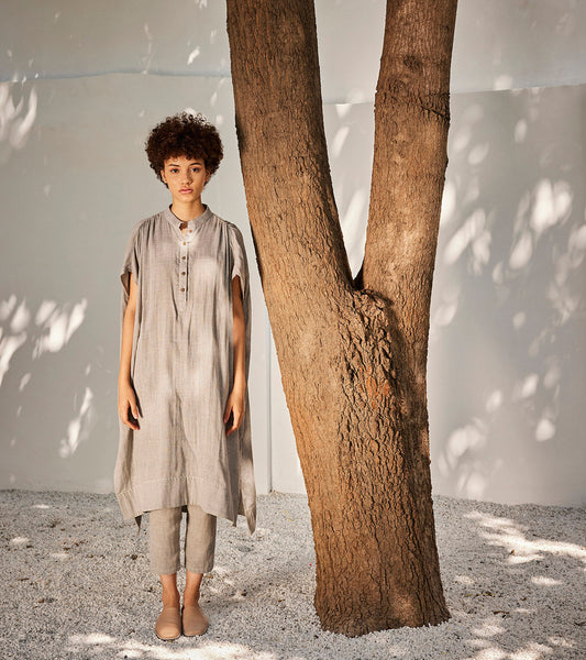 One Last Time Co-ord Set at Kamakhyaa by Khara Kapas. This item is Casual Wear, Co-ord Sets, Grey, Lounge Wear Co-ords, Melange cotton, Oh! Sussana Spring 2023, Organic, Regular Fit, Solids, Womenswear