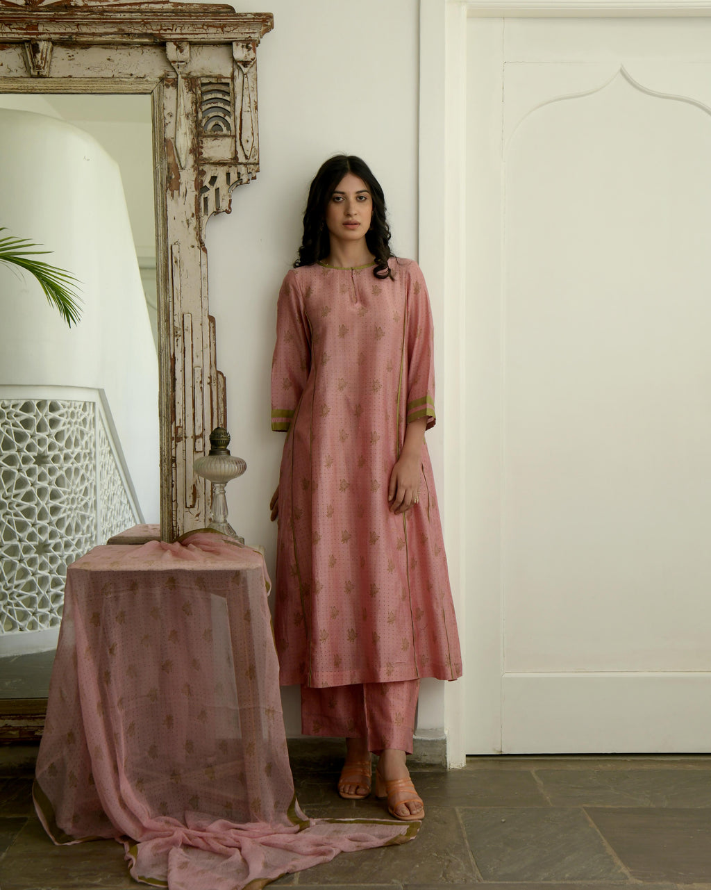 Pink Chanderi Silk Printed Kurta Set With Dupatta at Kamakhyaa by Taro. This item is Chiffon, Evening Wear, Gulzar Taro, Handwoven Chanderi silk, Indian Wear, July Sale, July Sale 2023, Kurta Pant Sets, Kurta Set With Dupatta, Natural, Pink, Prints, Regular Fit, Womenswear