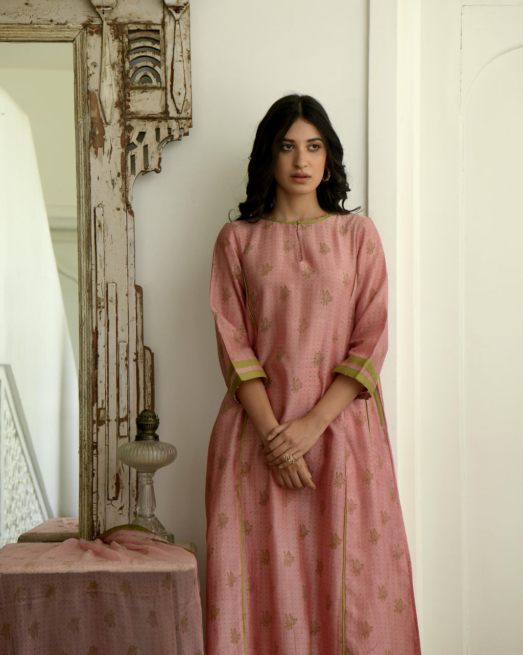 Pink Chanderi Silk Printed Kurta Set With Dupatta at Kamakhyaa by Taro. This item is Chiffon, Evening Wear, Gulzar Taro, Handwoven Chanderi silk, Indian Wear, July Sale, July Sale 2023, Kurta Pant Sets, Kurta Set With Dupatta, Natural, Pink, Prints, Regular Fit, Womenswear