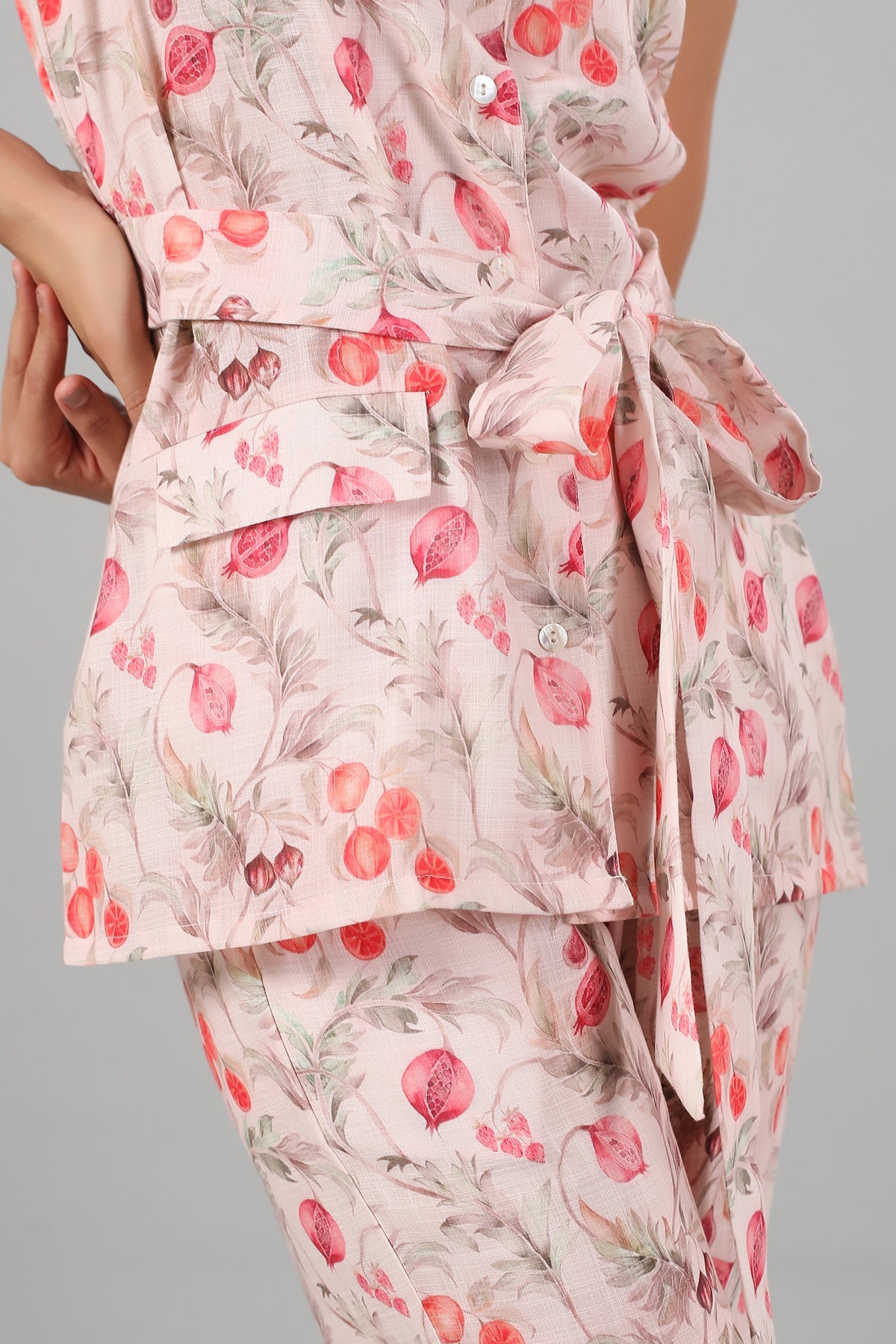 Pink Linen Co ord Set at Kamakhyaa by MOH-The Eternal Dhaga. This item is Cotton, Linen, Moh-The eternal Dhaga, Multicolor, Natural, Office Wear, Office Wear Co-ords, Pink, Prints, Slim Fit, Womenswear