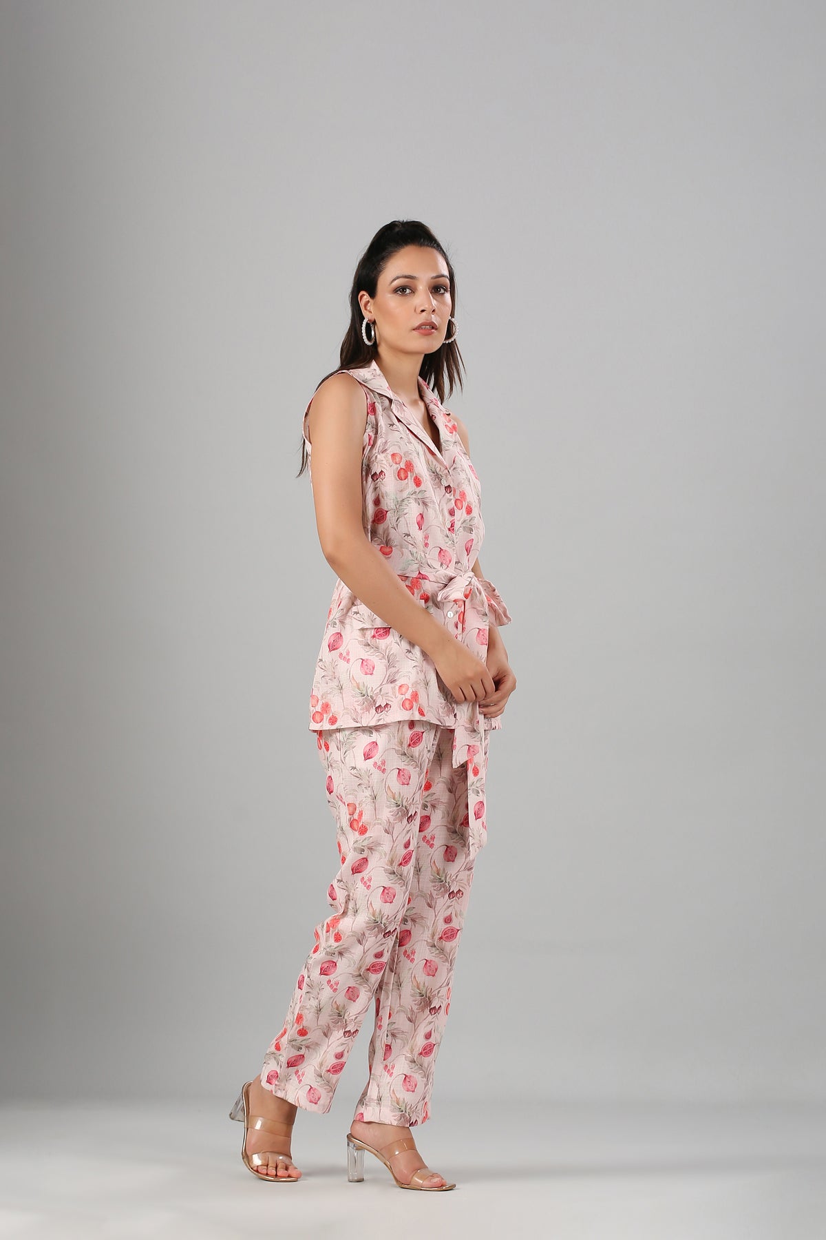 Pink Linen Co ord Set at Kamakhyaa by MOH-The Eternal Dhaga. This item is Cotton, Linen, Moh-The eternal Dhaga, Multicolor, Natural, Office Wear, Office Wear Co-ords, Pink, Prints, Slim Fit, Womenswear