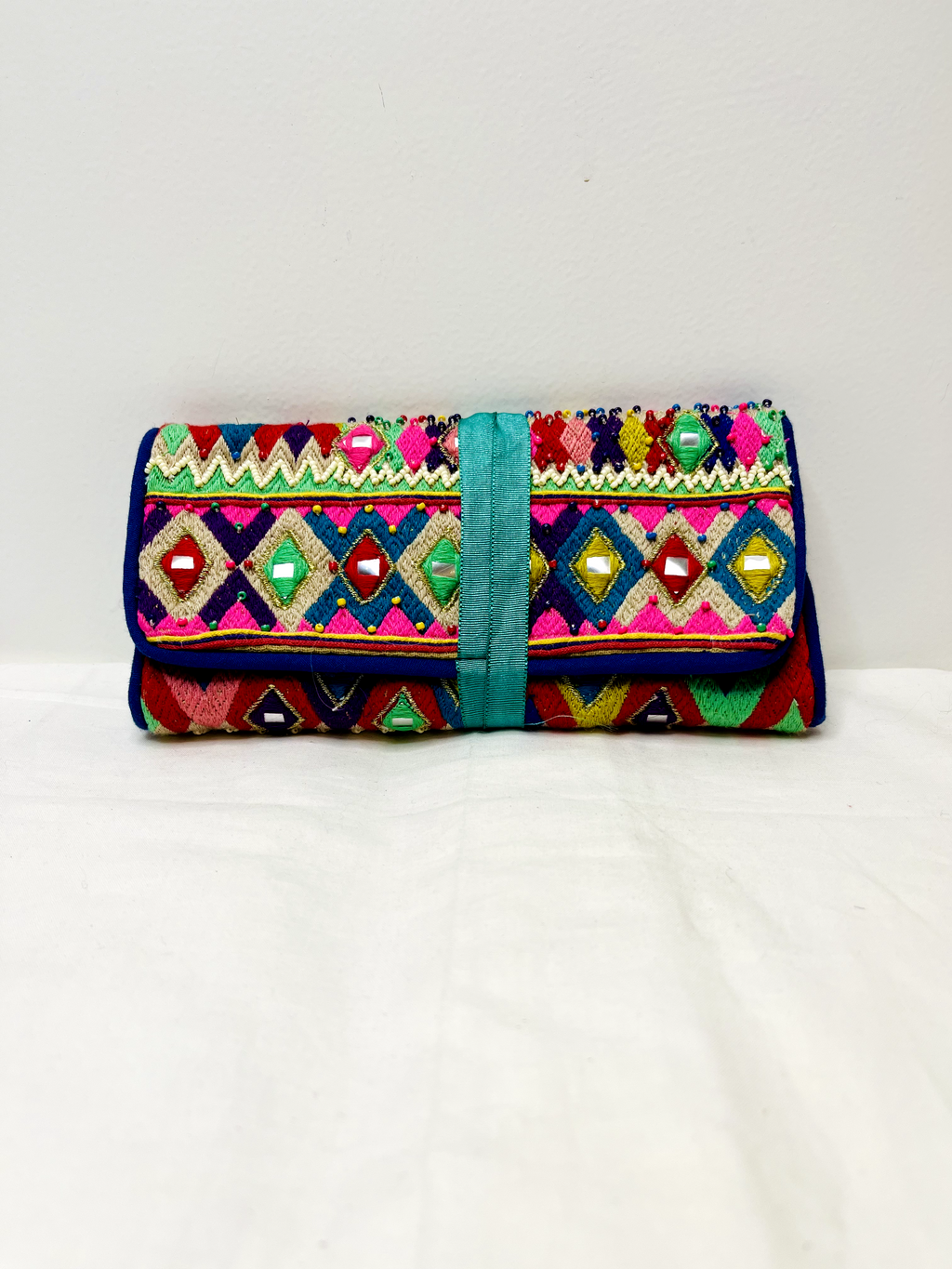 Pink Multicolor Makeup Bag at Kamakhyaa by Pre Loved. This item is Bags, Casual Wear, Mirror Work, Multicolor, Natural, Pouches