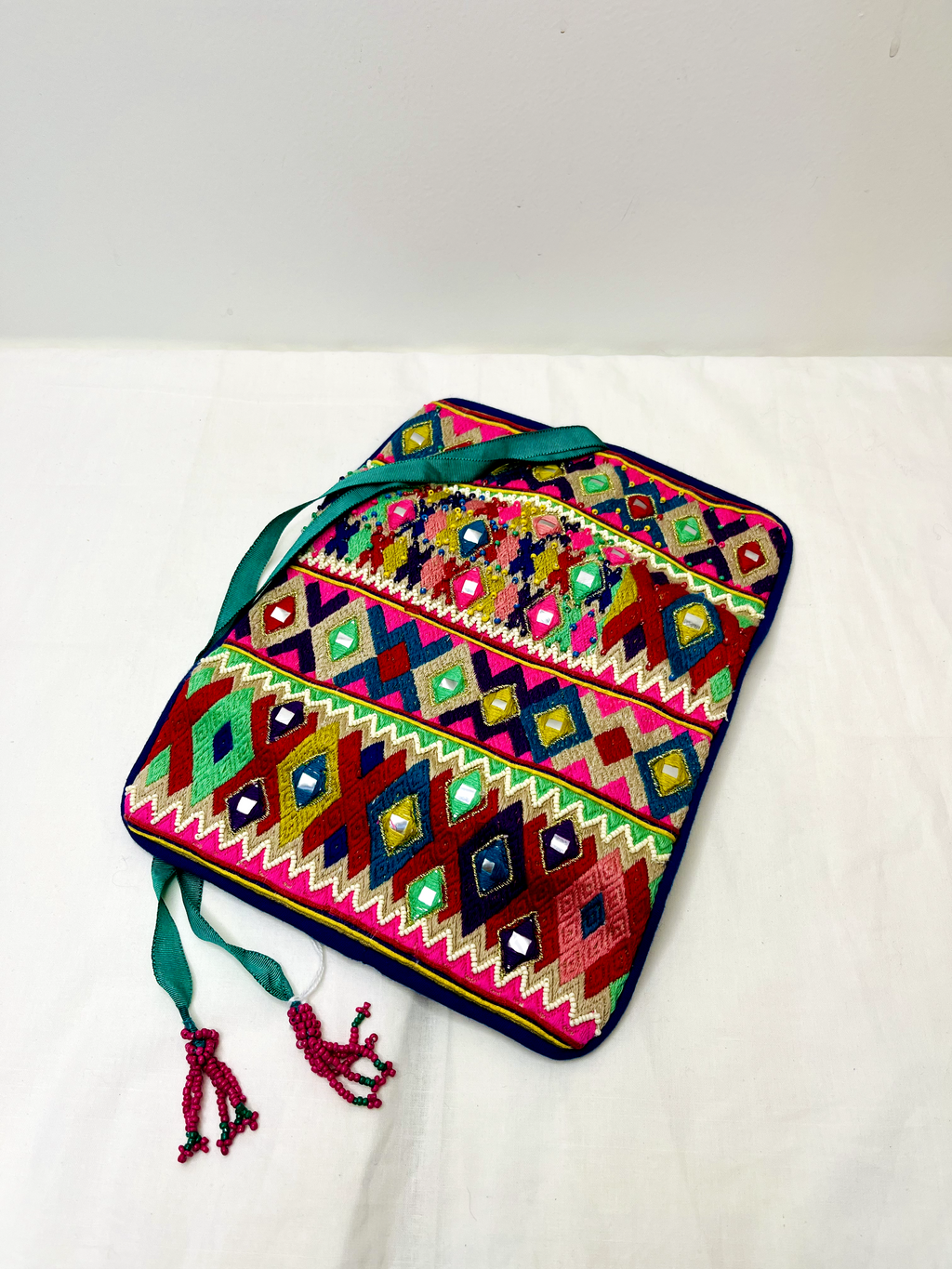 Pink Multicolor Makeup Bag at Kamakhyaa by Pre Loved. This item is Bags, Casual Wear, Mirror Work, Multicolor, Natural, Pouches