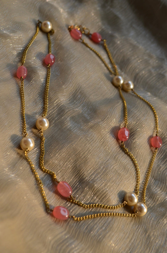 Pink Necklace Quartz at Kamakhyaa by House Of Heer. This item is Alloy Metal, Beaded Jewellery, Festive Jewellery, Festive Wear, Free Size, jewelry, July Sale, July Sale 2023, Less than $50, Natural, Necklaces, Pearl, Pink, Products less than $25, Solids