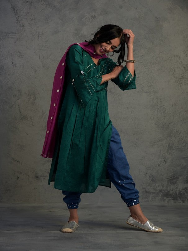 Pop Green kurta Set With Jogger at Kamakhyaa by Charkhee. This item is Chanderi, Cotton, Embellished, Ethnic Wear, Green, Indian Wear, Kurta Salwar Sets, Kurta Set With Dupatta, Mirror Work, Natural, Relaxed Fit, Tyohaar, Womenswear