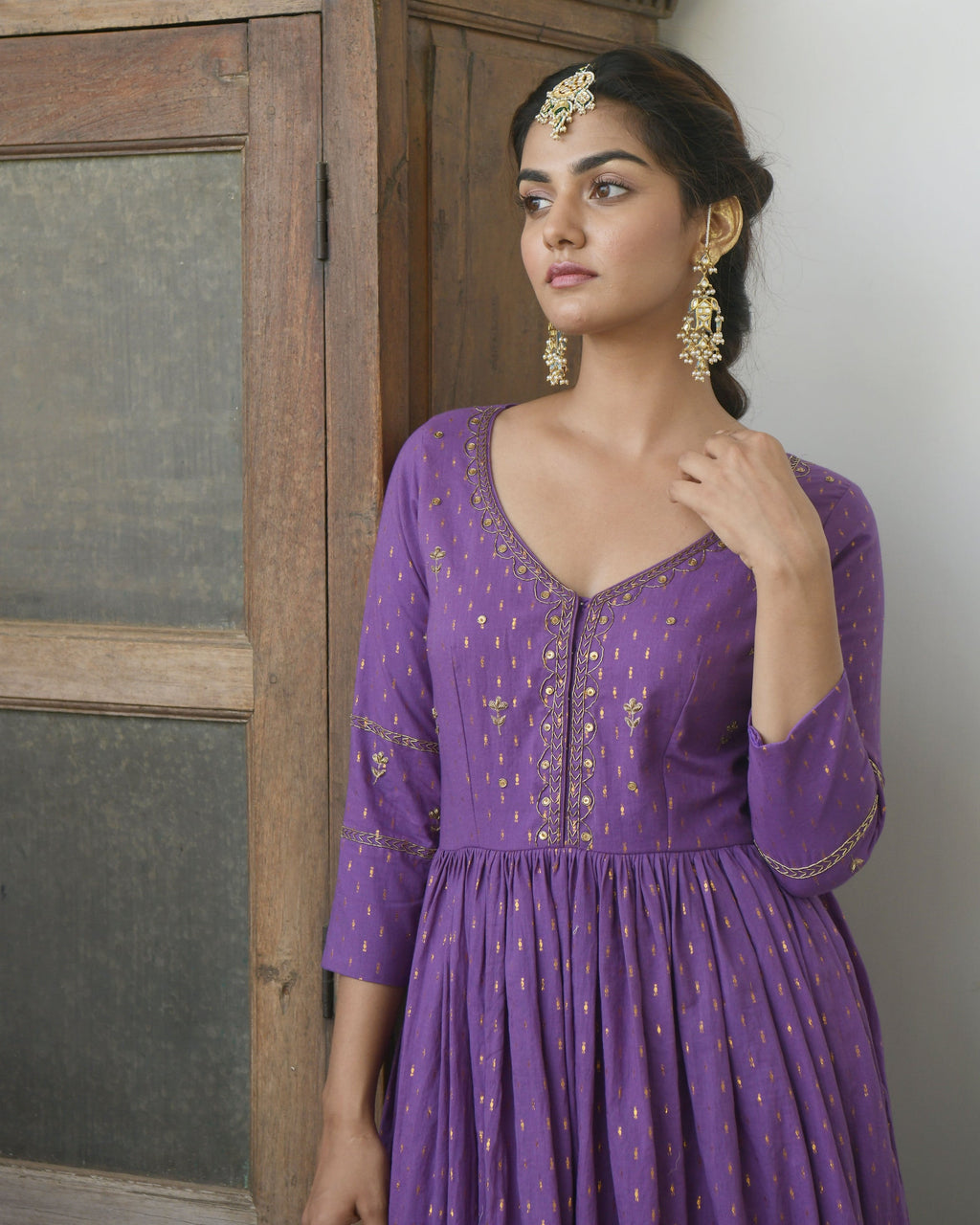 Purple Embroidered Cotton Kurta Set With Dupatta at Kamakhyaa by Taro. This item is Embroidered, Evening Wear, Handwoven Cotton, Indian Wear, July Sale, July Sale 2023, Kurta Pant Sets, Kurta Set With Dupatta, Natural, Purple, Regular Fit, Sitara Taro, Womenswear