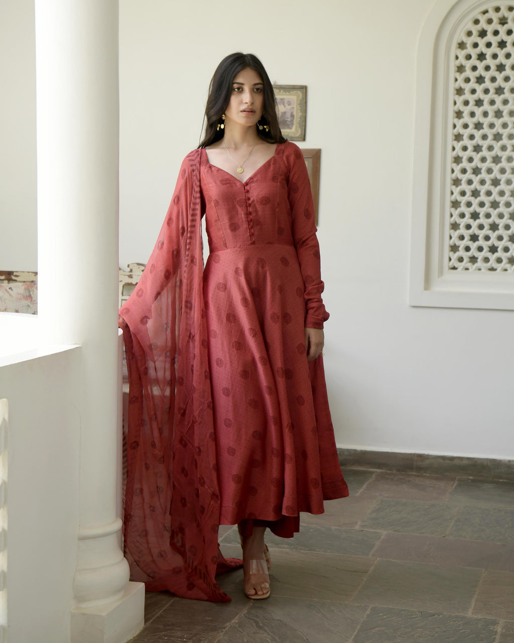 Red Chanderi Silk Kurta Set With Dupatta at Kamakhyaa by Taro. This item is Best Selling, Chiffon, Evening Wear, Gulzar Taro, Indian Wear, July Sale, July Sale 2023, Kurta Pant Sets, Kurta Set With Dupatta, Natural, Prints, Red, Regular Fit, Womenswear