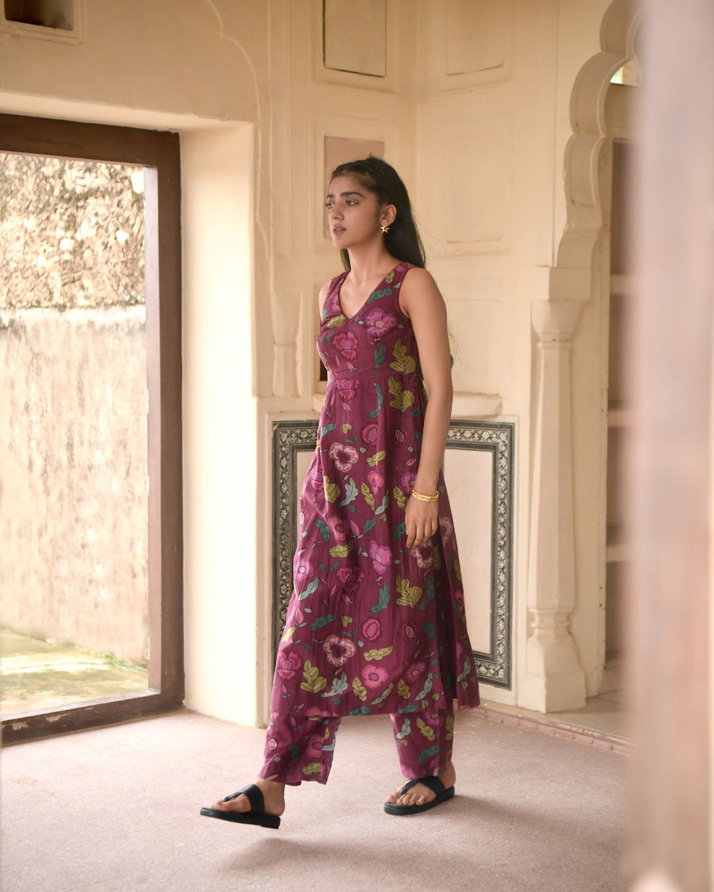 Red Kurta Set With Chiffon Dupatta at Kamakhyaa by Taro. This item is Casual Wear, Chanderi Silk, Chiffon, Digital Print, Enchanted Garden, Evening Wear, Indian Wear, July Sale, July Sale 2023, Kurta Pant Sets, Kurta Set With Dupatta, Natural, Natural with azo free dyes, Red, Relaxed Fit, Womenswear