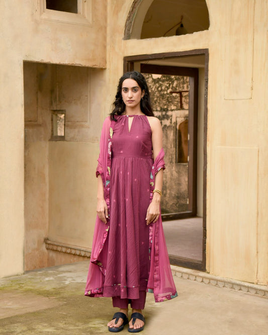 Red Kurta Set With Dupatta at Kamakhyaa by Taro. This item is Casual Wear, Chiffon, Digital Print, Enchanted Garden, Evening Wear, Fitted At Waist, Indian Wear, July Sale, July Sale 2023, Kurta Pant Sets, Kurta Set With Dupatta, Mulmul, Natural, Natural with azo free dyes, Red, Womenswear