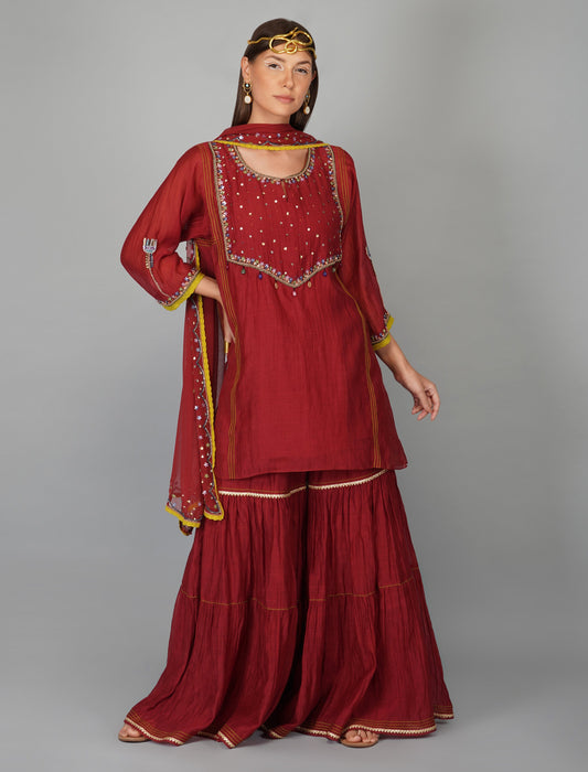 Red Sequined Chanderi Gharara Sets at Kamakhyaa by Devyani Mehrotra. This item is Chanderi Silk, Embellished, Festive Wear, Georgette, Gharara Sets, Natural, Pre Spring 2023, Red, Relaxed Fit, Solids, Womenswear