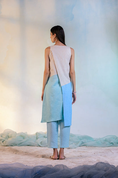 Sleeveless Kurta Set at Kamakhyaa by Charkhee. This item is Beige, Blue, Casual Wear, Green, Indian Wear, Kurta Pant Sets, Linen, Natural, Regular Fit, Textured, Womenswear