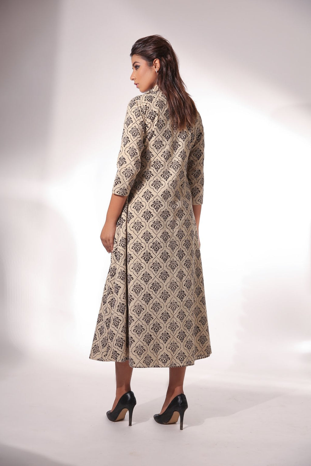 Sleeveless Midi Dress With Cape at Kamakhyaa by Keva. This item is Beige, Best Selling, Black, Block Prints, Cape, Co-ord Sets, Cotton, Dress Sets, Natural, Relaxed Fit, Resort Wear, Womenswear, Zima