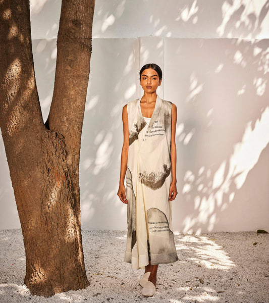 Starry light dress at Kamakhyaa by Khara Kapas. This item is Best Selling, Casual Wear, Midi Dresses, Mul Cotton, Off-White, Oh! Sussana Spring 2023, Organic, Regular Fit, Sleeveless Dresses, Solids, Womenswear