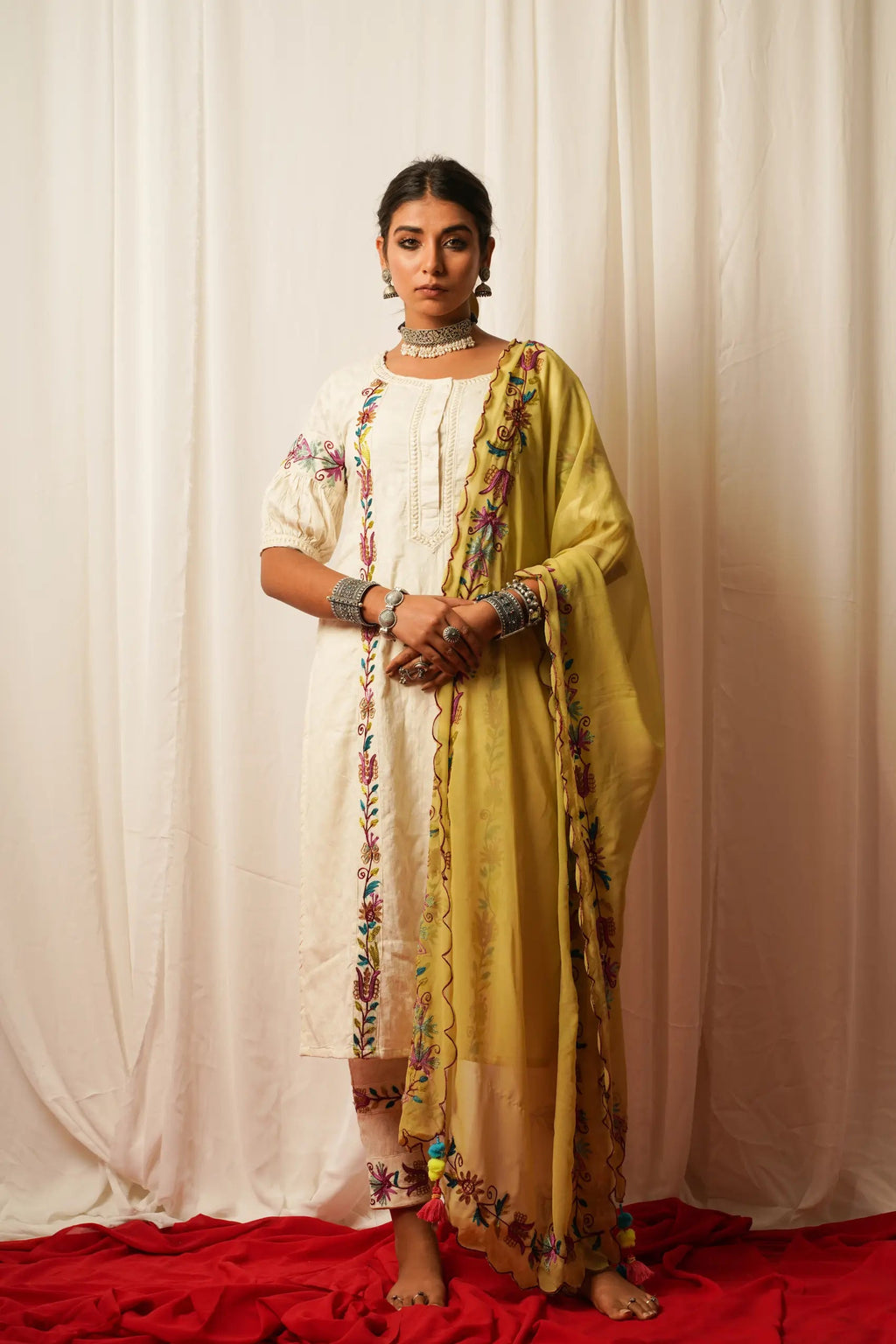 Straight Kurta, Pants And Green Duppata Set Of Three at Kamakhyaa by Keva. This item is Best Selling, Cotton Lurex, Embroidered, Green, Indian Wear, Kurta Pant Sets, Kurta Set With Dupatta, Natural, Relaxed Fit, Resort Wear, Tatriz, White, Womenswear