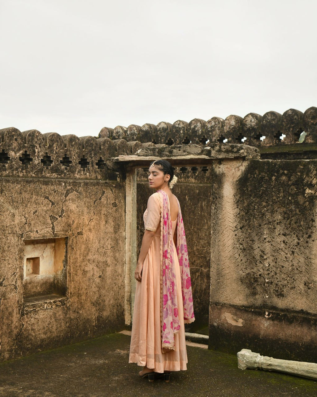 Sunset Blush Kurta Set With Dupatta at Kamakhyaa by Taro. This item is Beads work, Chanderi Silk, Chiffon, Digital Print, Enchanted Garden, Evening Wear, Festive Wear, Fitted At Waist, Indian Wear, July Sale, July Sale 2023, Kurta Pant Sets, Kurta Set With Dupatta, Natural, Natural with azo free dyes, Peach, Sequin Work, Womenswear