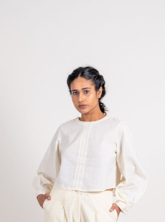 White Cotton Tunic Top at Kamakhyaa by Ahmev. This item is Casual Wear, Crop Tops, Handloom Cotton, July Sale, July Sale 2023, Natural, Regular Fit, Solids, Tops, White, Womenswear