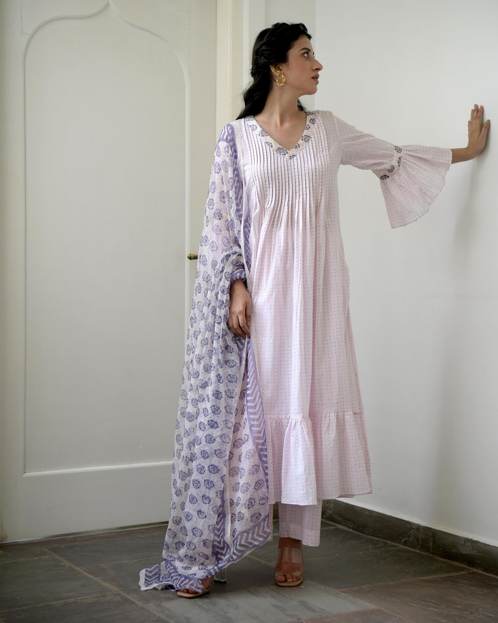 White Hand Block Printed Cotton Kurta Set With Dupatta at Kamakhyaa by Taro. This item is Chiffon, Evening Wear, Gulzar Taro, Handwoven Cotton, Indian Wear, July Sale, July Sale 2023, Kurta Pant Sets, Kurta Set With Dupatta, Natural, Prints, Regular Fit, White, Womenswear