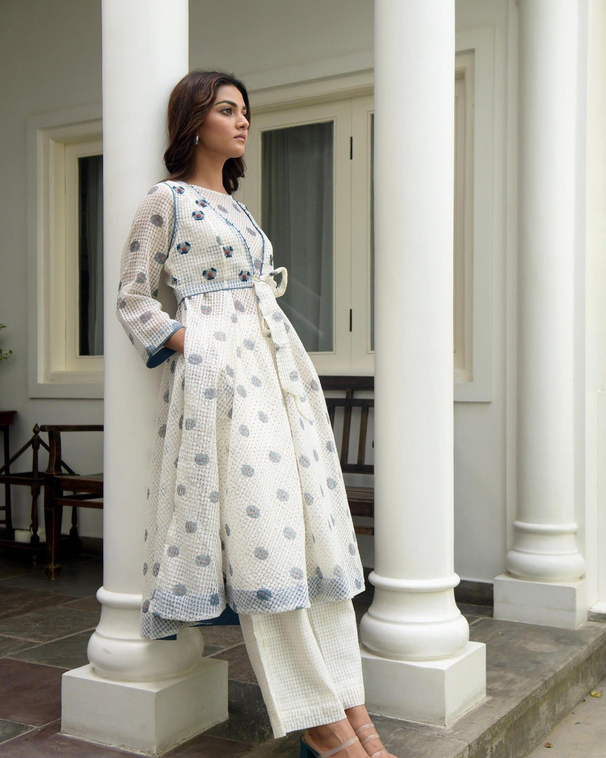 White Printed Cotton Midi Dress With Jacket at Kamakhyaa by Taro. This item is Co-ord Sets, Dress Sets, Evening Wear, Gulzar Taro, Handwoven cotton, Indo-Western, Jackets, July Sale, July Sale 2023, Natural, Prints, Regular Fit, White, Womenswear