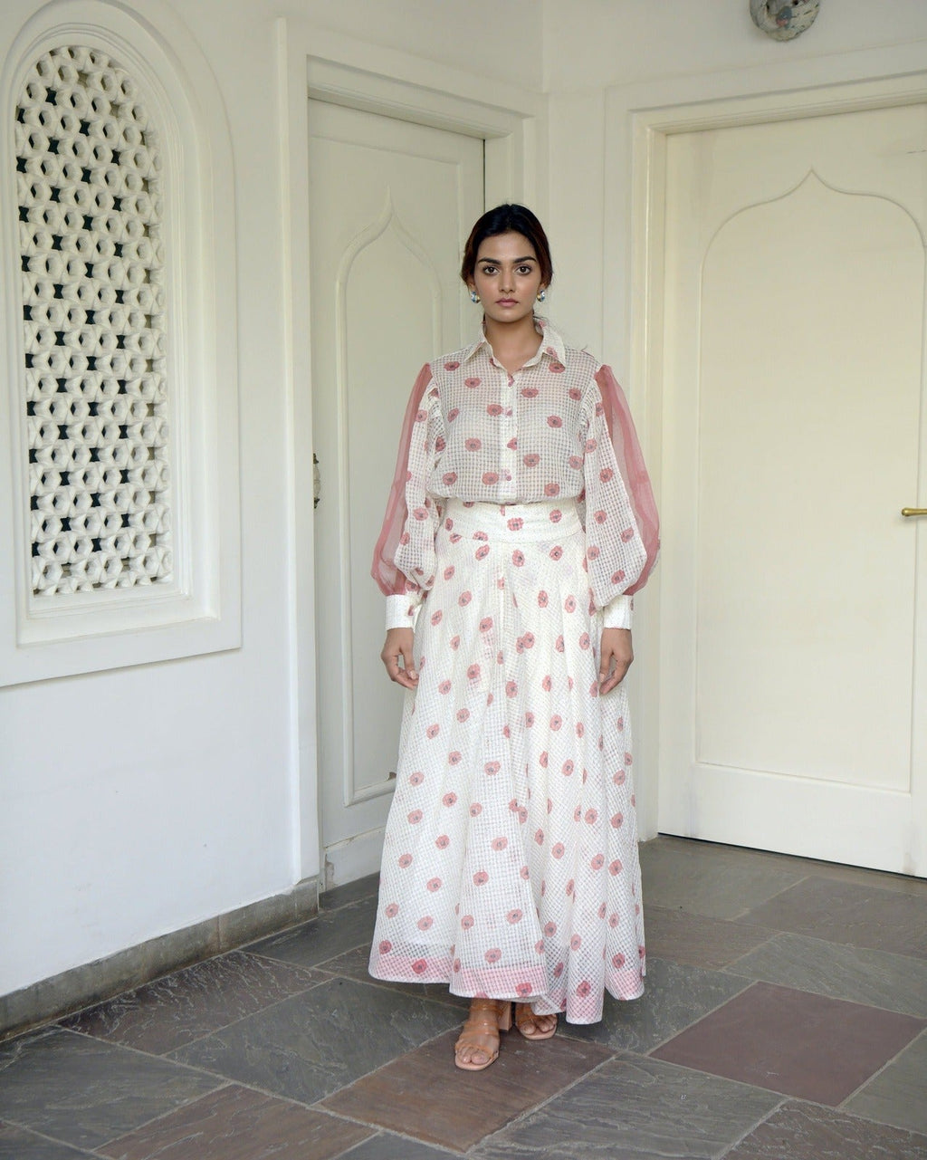 White Printed Skirt at Kamakhyaa by Taro. This item is Evening Wear, Handwoven cotton, Indo-Western, July Sale, July Sale 2023, Maxi Skirts, Natural, Prints, Regular Fit, Skirts, White, Wildflower Taro, Womenswear