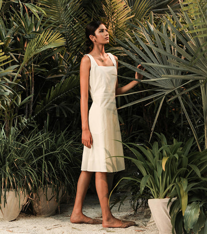 White Sleeveless Midi Dress at Kamakhyaa by Khara Kapas. This item is Lost In paradise, Midi Dresses, Natural, Poplin, Regular Fit, Resort Wear, Solids, White, Womenswear