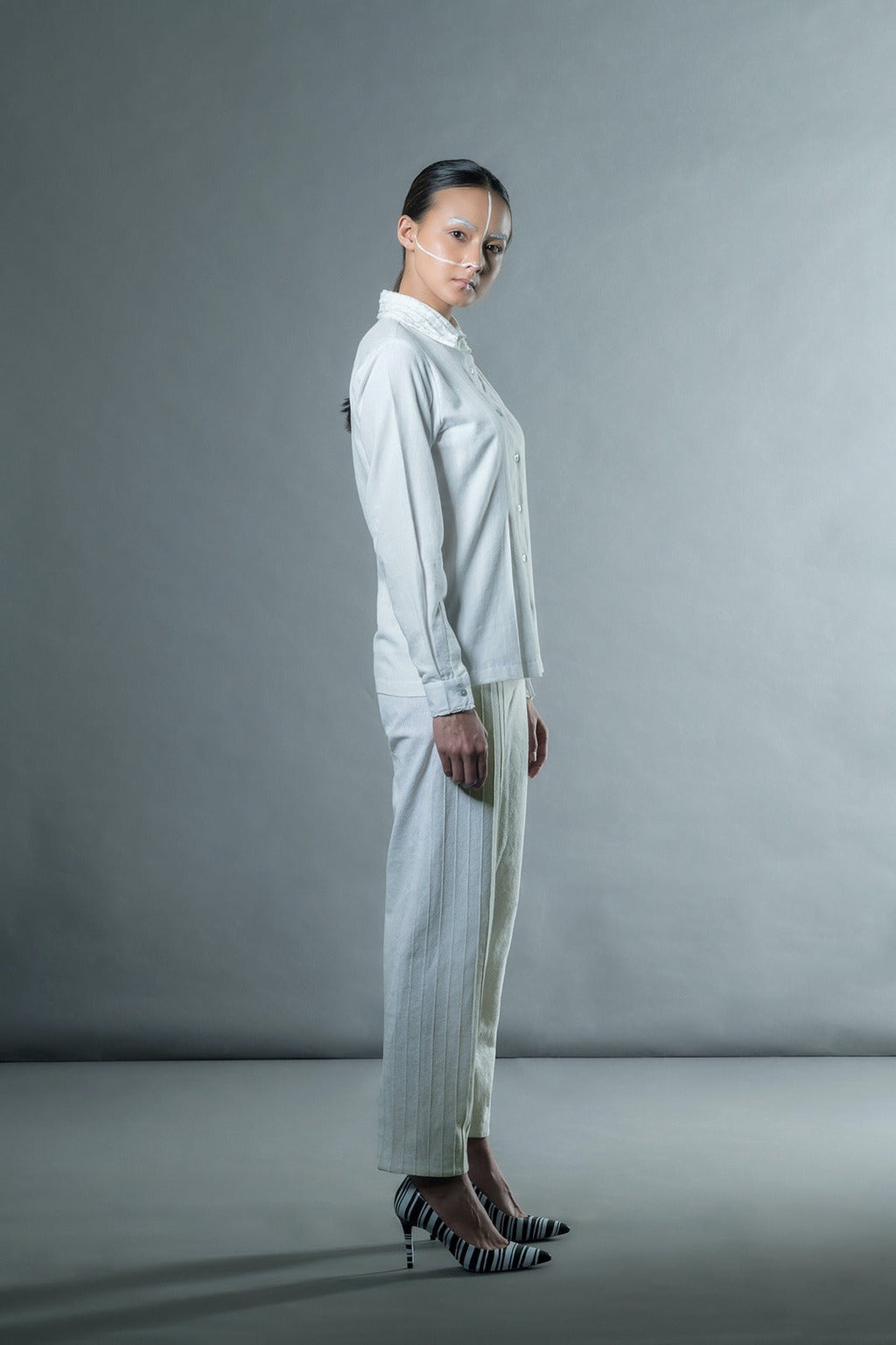 White Trousers at Kamakhyaa by Anushé Pirani. This item is Cotton, Handwoven Jute Cotton, July Sale, July Sale 2023, Natural, Office Wear, Regular Fit, sale anushe pirani, Solids, Trousers, White, Womenswear